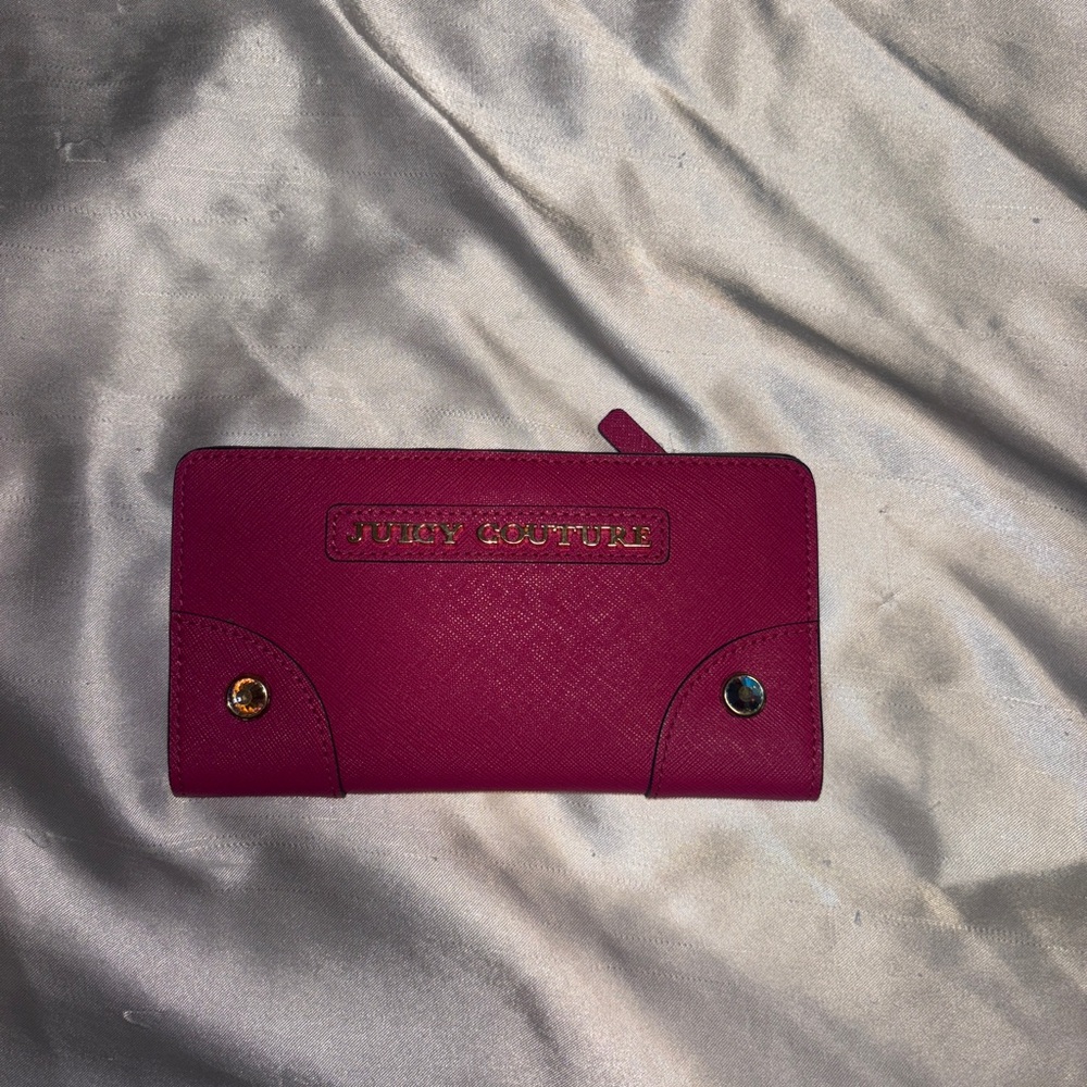 Juicy Couture Fuchsia Wallet
